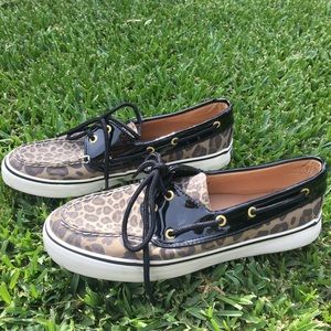 Fun cheetah lace up speedy top-sider slip ons!